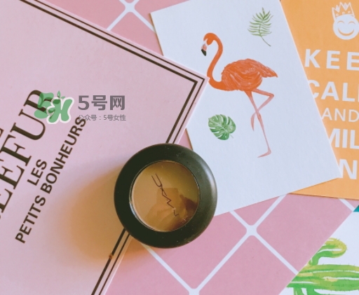 mac焦點(diǎn)小眼影怎么樣？mac時(shí)尚焦點(diǎn)小眼影好用嗎