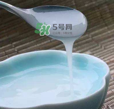 仙草凍熬好多久能成型？仙草凍添加什么才會結(jié)凍