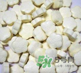 牛初乳咀嚼片合適人群 牛初乳咀嚼片適合多大的孩子吃？