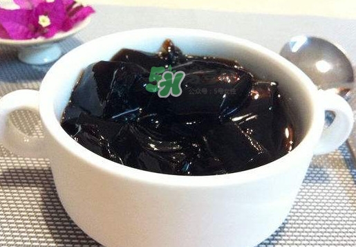 燒仙草里一般加什么？燒仙草為什么叫燒仙草
