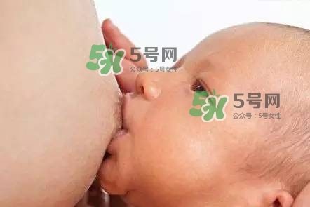坐月子要穿內(nèi)衣嗎？坐月子不穿內(nèi)衣胸會下垂嗎？