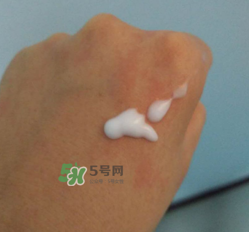 溫碧泉明星復(fù)合水精華怎么用？溫碧泉明星復(fù)合水精華用法