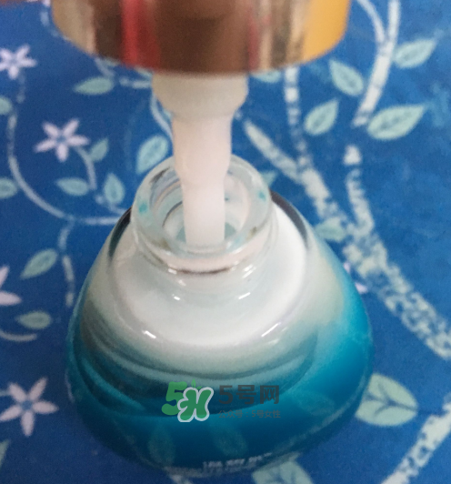 溫碧泉明星復(fù)合水精華怎么用？溫碧泉明星復(fù)合水精華用法