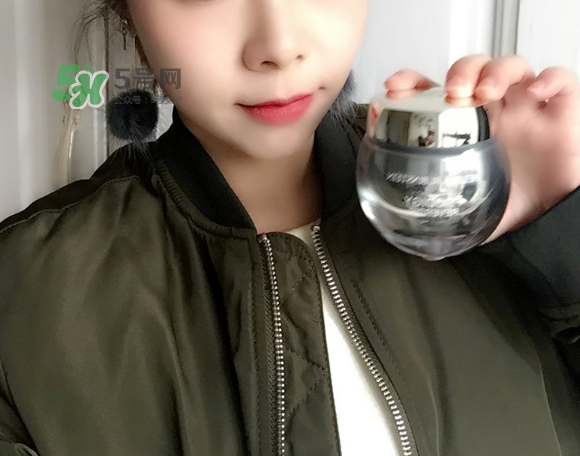 赫蓮娜至美溯顏菁華霜好用嗎？赫蓮娜至美溯顏菁華霜怎么樣？