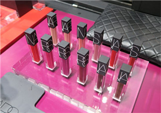 NARS2017啞光唇釉哪個色顯白？NARS2017啞光唇釉哪個色好看？