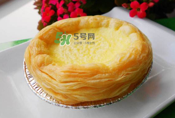 烤蛋撻烤箱預(yù)熱要多久？烤蛋撻用上火還是下火？
