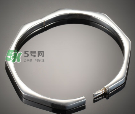 銀手鐲變黑了如何洗白？銀手鐲變黑怎么洗？
