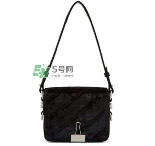 off white夾子包絲絨款多少錢？off white夾子包絲絨版專柜價格