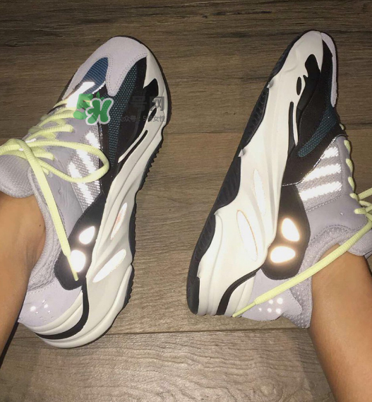 yeezy runner 700多少錢？侃爺復(fù)古跑鞋專柜價(jià)格