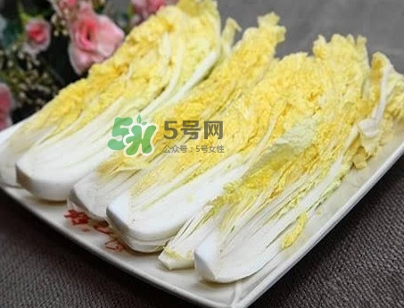 娃娃菜是轉(zhuǎn)基因蔬菜嗎？娃娃菜是涼性的嗎