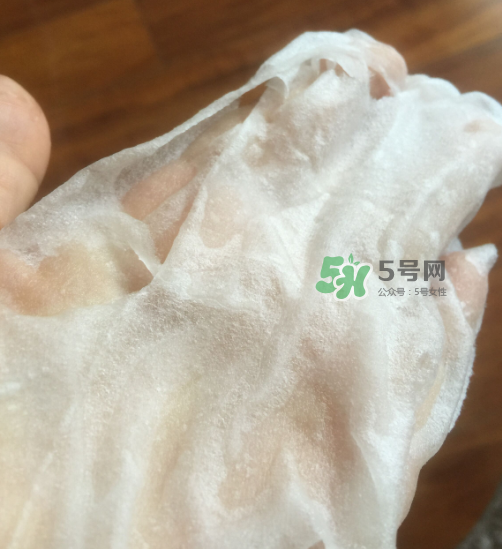 伊貝詩面膜怎么樣？伊貝詩面膜有熒光劑嗎？