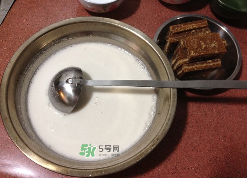馬蹄糕怎么做才有彈性？馬蹄糕不凝固怎么補(bǔ)救？