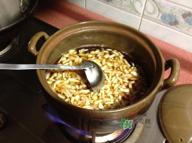馬蹄糕怎么做才有彈性？馬蹄糕不凝固怎么補(bǔ)救？