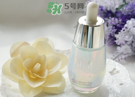 sk2小紅瓶和小燈泡精華哪個(gè)好？sk2小燈泡和小銀瓶精華區(qū)別