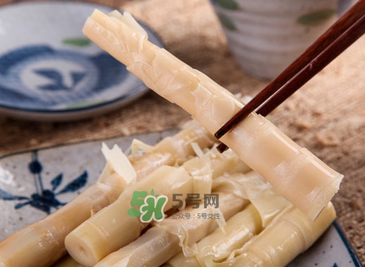 苦筍可以和排骨一起煮嗎？排骨能和苦筍一起吃嗎