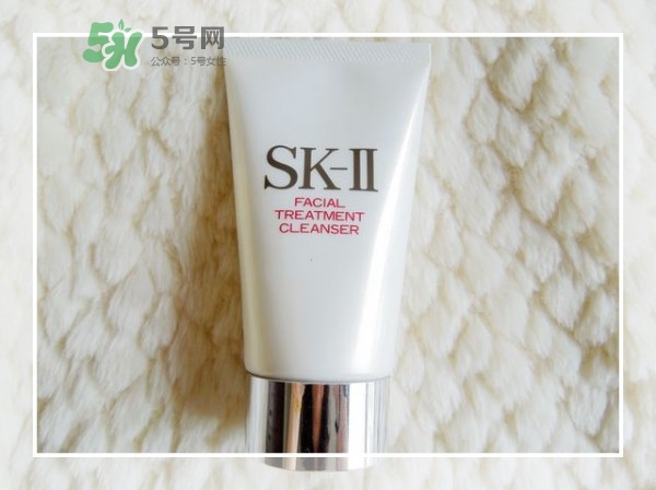 SK2護膚潔面霜怎么樣？sk2潔面霜是洗面奶嗎？