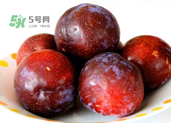 黑布林可以和葡萄一起吃嗎？黑布林和葡萄一起吃好嗎？