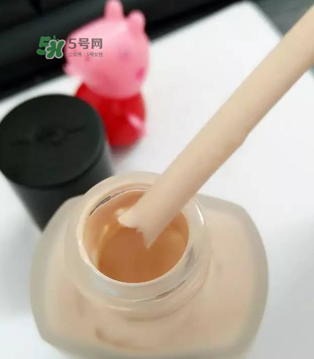 玫珂菲水粉霜怎么樣？玫珂菲全新雙用水粉霜好用嗎？
