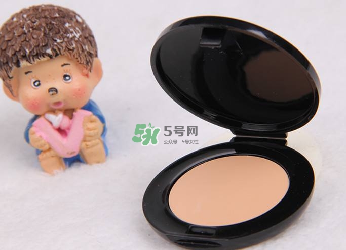 Bobbi Brown芭比波朗粉凝霜怎么樣？芭比波朗無感持妝粉凝霜好用嗎？