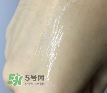 cerave pm乳可以白天用嗎？cerave pm乳白天用會變黑嗎