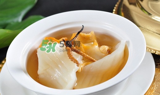 產(chǎn)后吃燕窩好還是花膠？花膠和燕窩可以一起吃嗎？