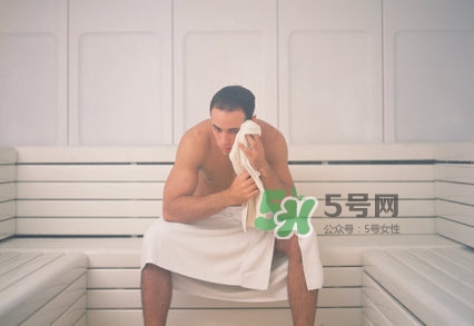蒸桑拿對(duì)男性有什么危害？蒸桑拿對(duì)精子的影響