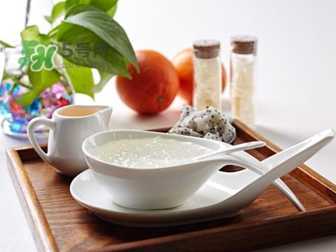 燕窩可以和桃膠一起燉嗎？燕窩燉桃膠的做法大全