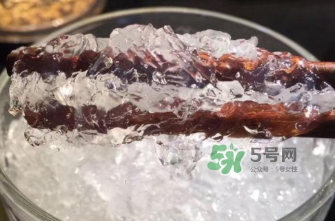 燕窩里面含有激素嗎？燕窩兒童吃了會(huì)不會(huì)性早熟？