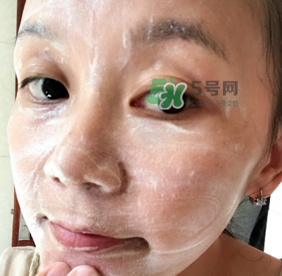一葉子補(bǔ)水潔面乳怎么樣？一葉子補(bǔ)水洗面奶好用嗎？