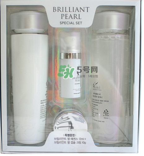 ahc珍珠美白水乳套盒怎么樣？ahc珍珠美白水乳好用嗎