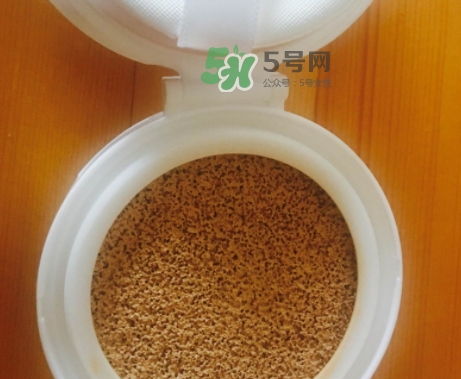 蘭蔻小粉盒氣墊多少錢？蘭蔻小粉盒氣墊專柜價格