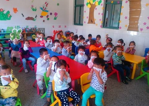 第一次送孩子去幼兒園，你是哪種家長？