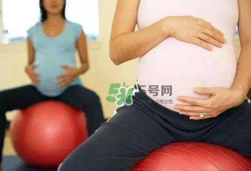 順產(chǎn)前做什么運(yùn)動(dòng)生得快？順產(chǎn)前吃什么有助分娩？