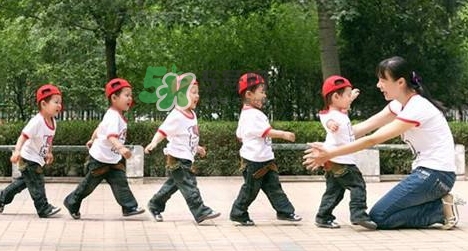 想生多胞胎怎樣調(diào)理？多胞胎國家補貼多少錢？