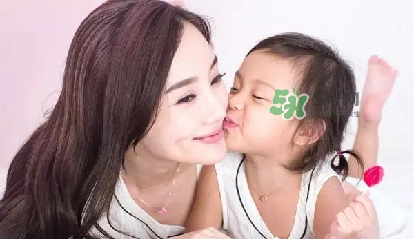 生孩子會(huì)遇到尷尬的事情有哪些？生孩子會(huì)變老嗎？