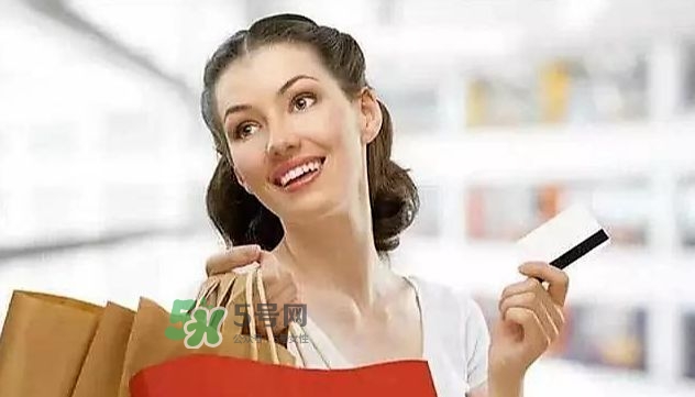 生孩子會(huì)遇到尷尬的事情有哪些？生孩子會(huì)變老嗎？