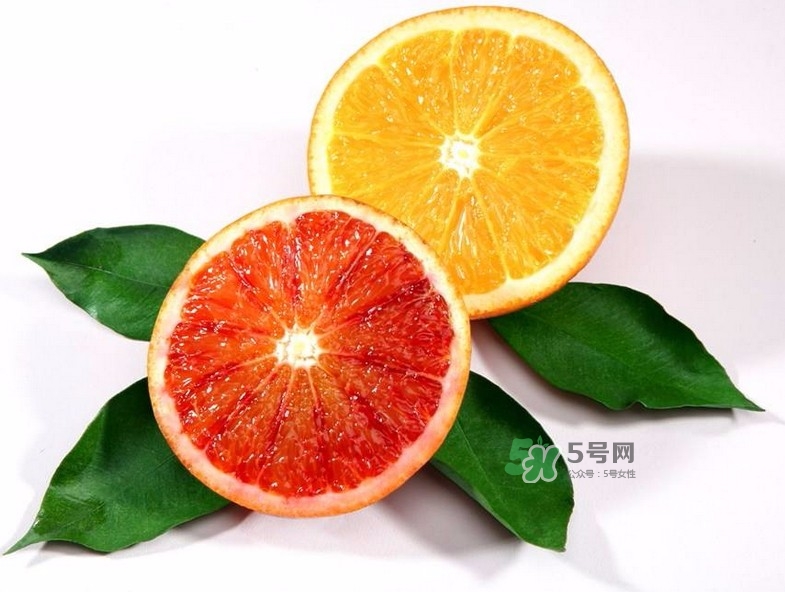 橙子是橘子跟什么水果的雜交品種？橙子是上火還是下火？