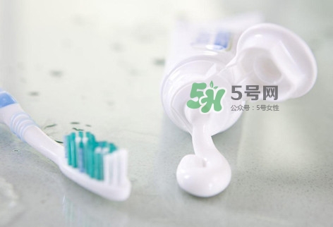 牙膏怎么去黑頭？牙膏去黑頭有用嗎