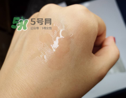 蘭蔻小黑瓶安瓶精華怎么用？蘭蔻小黑瓶安瓶精華使用方式