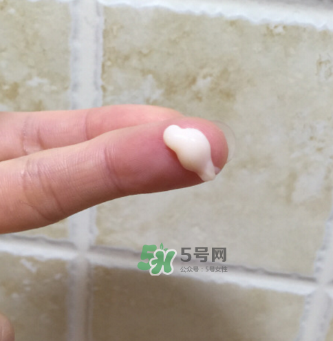 蘭芝致寵凝時菁煥精華眼霜多少錢？蘭芝致寵凝時菁煥精華眼霜價格