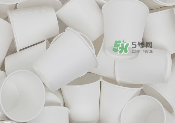 一次性紙杯能做蛋糕嗎？一次性紙杯可以放微波爐嗎？