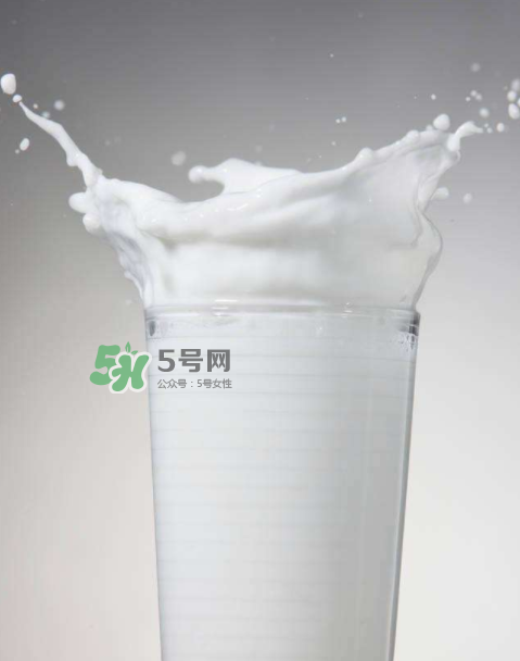 胃病患者適合長(zhǎng)期喝牛奶嗎？胃病喝酸奶還是牛奶？