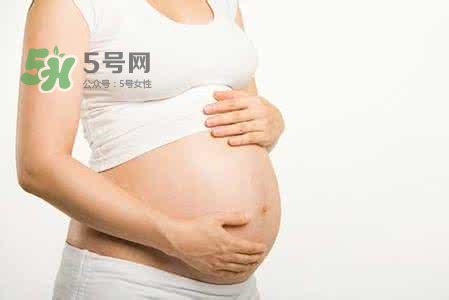 孕婦睡覺能伸懶腰嗎？孕婦睡覺伸懶腰對(duì)胎兒有什么影響？