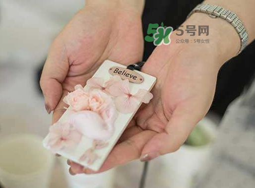 送永生花代表什么？一個男孩送自己永生花是什么意思？