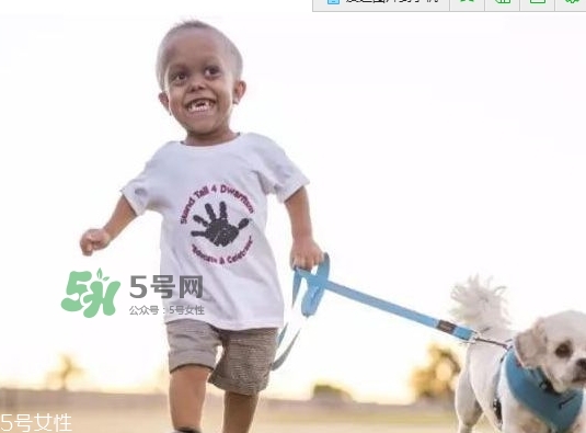 侏儒癥遺傳嗎？侏儒癥在嬰幼兒期有何表現(xiàn)？