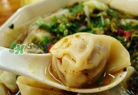 抄手是餛飩嗎？餛飩和抄手有什么區(qū)別