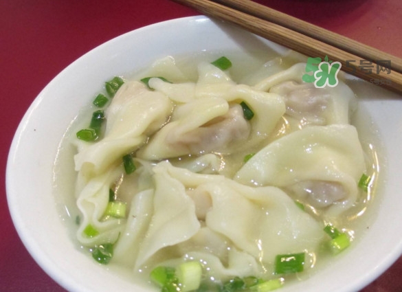 抄手是餛飩嗎？餛飩和抄手有什么區(qū)別