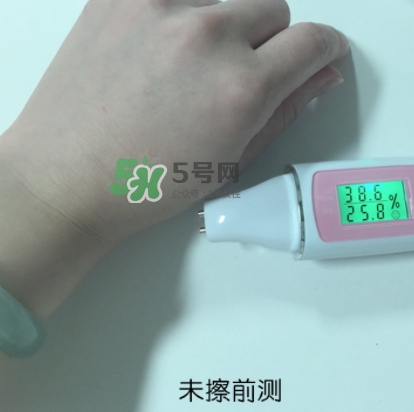 hr黑繃帶對痘痘有用嗎？赫蓮娜黑繃帶面霜使用心得