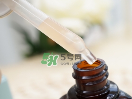 小棕瓶和紅腰子哪個好？小棕瓶和紅腰子對比