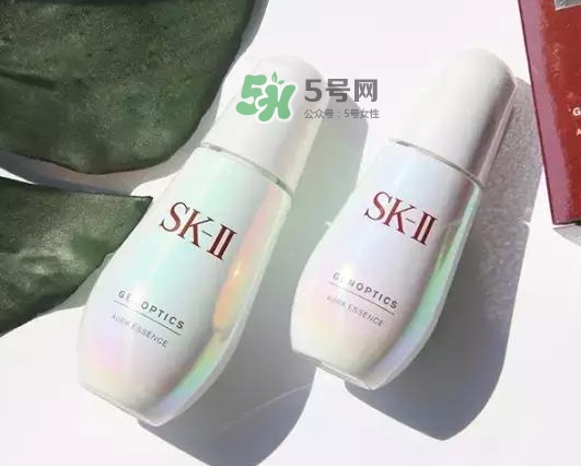 小棕瓶和小燈泡哪個(gè)好？小棕瓶和小燈泡先用哪個(gè)